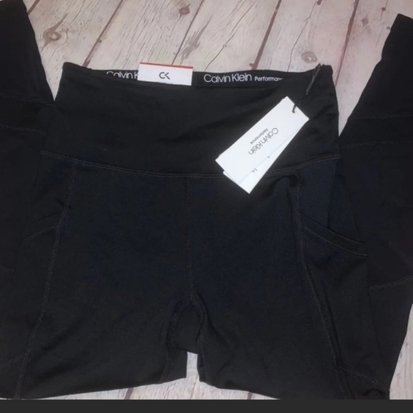 Calvin Klein Pants - 💕SOLD $60 CK leggings 💕